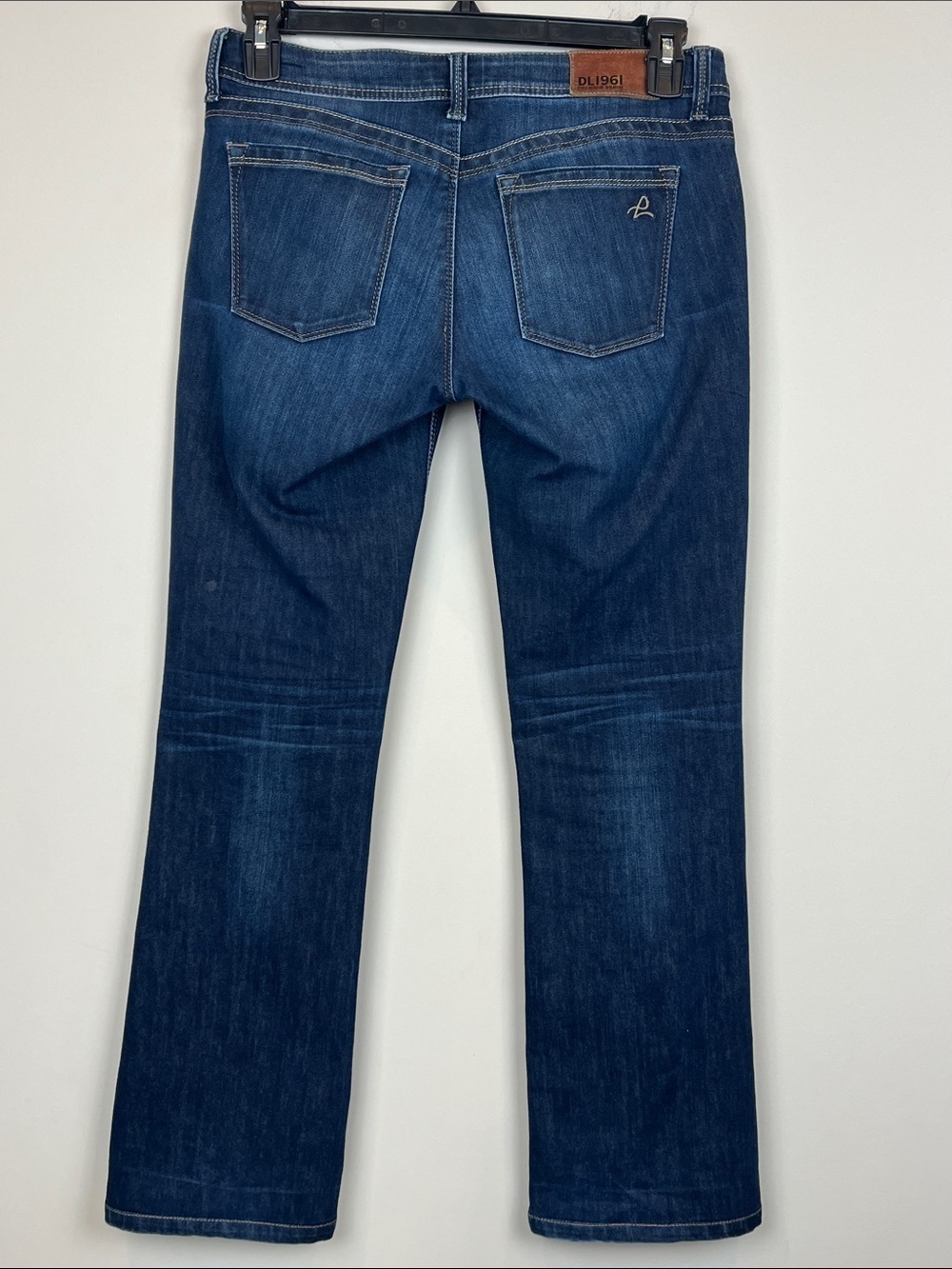 DL1961 Milano Boot Cut Dark Wash Jeans Size 29 - Picture 3 of 10